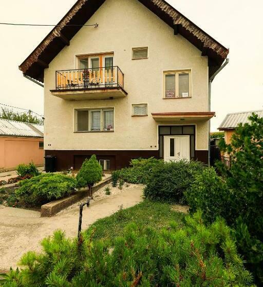 패밀리 스튜디오, Ubytovanie Harmony House