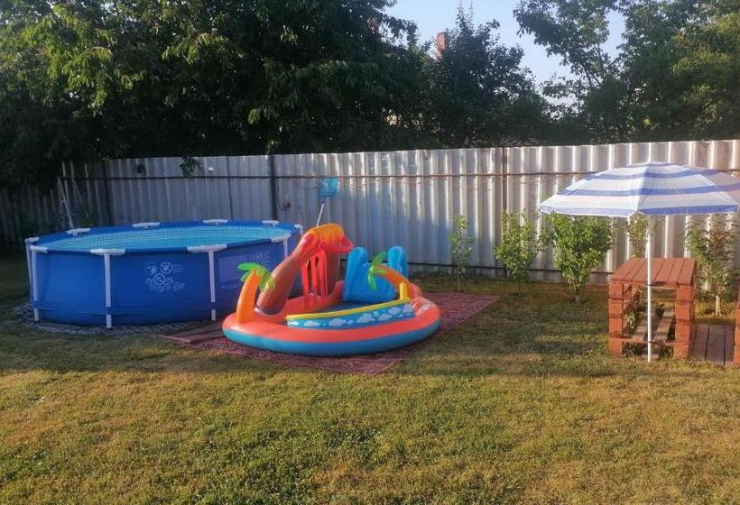 خانه 2 خوابه, Ubytovanie Harmony House