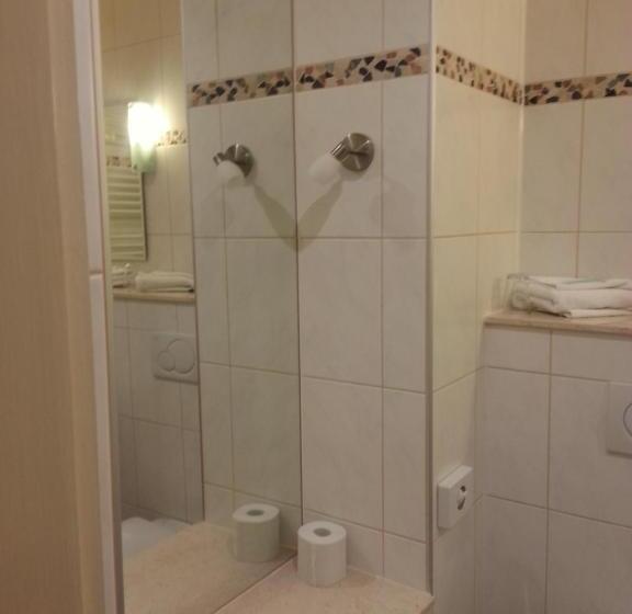 غرفة قياسية رباعية, Schmucker Jäger   Hotel Garni