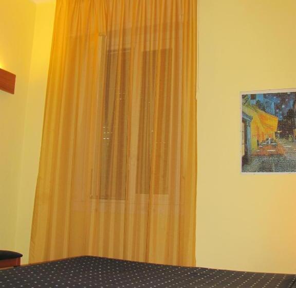 اتاق استاندارد سه نفره, Albergo Hotel Giardino
