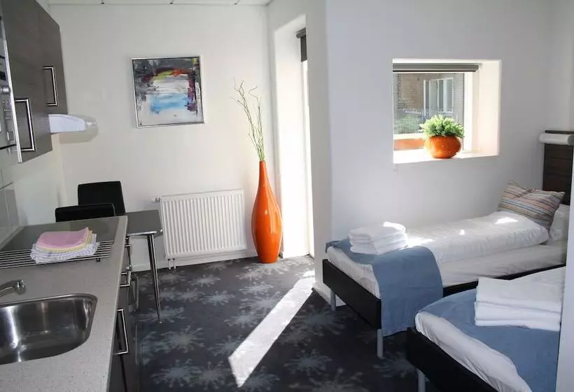 استودیوی استاندارد, Aparthotel Faber