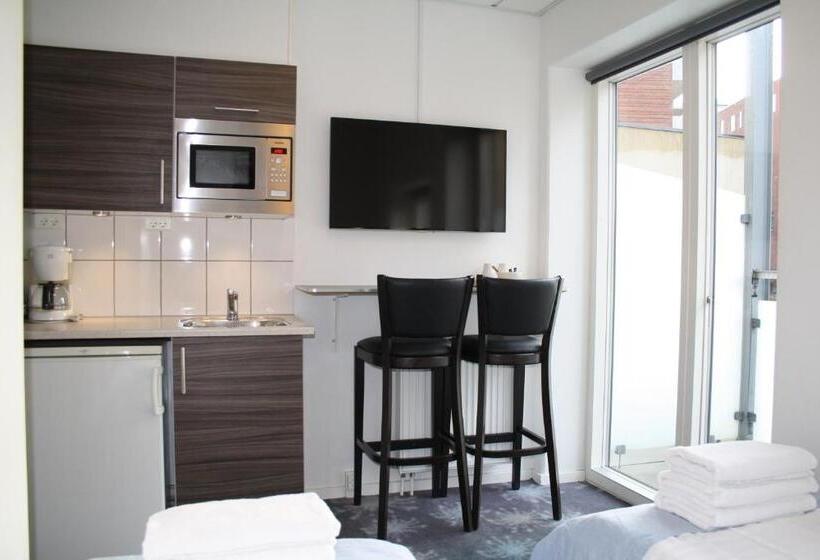 Номер Стандарт с Балконом, Aparthotel Faber