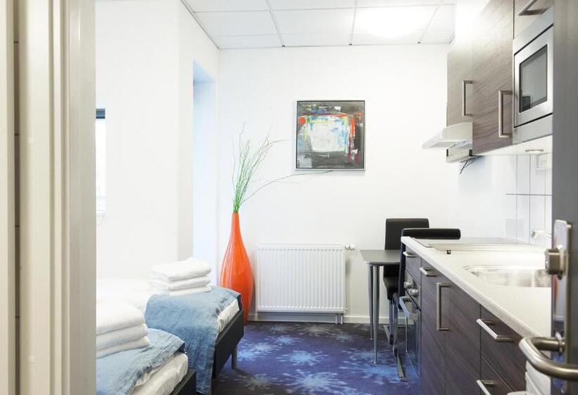 スタンダードスタジオ, Aparthotel Faber