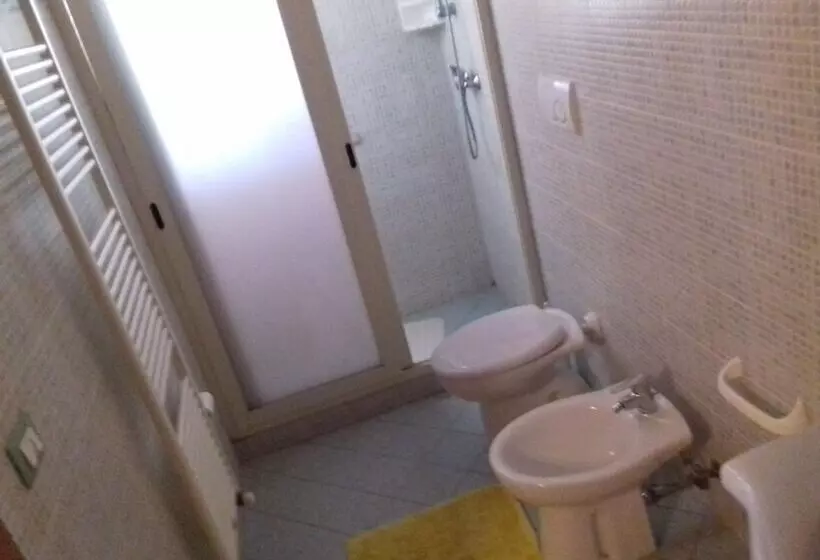 スタンダードトリプルルーム, B&b Lu Casale