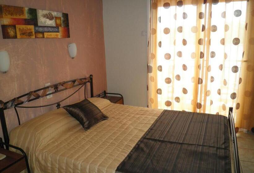 חדר סטנדרט נוף לים, Babis