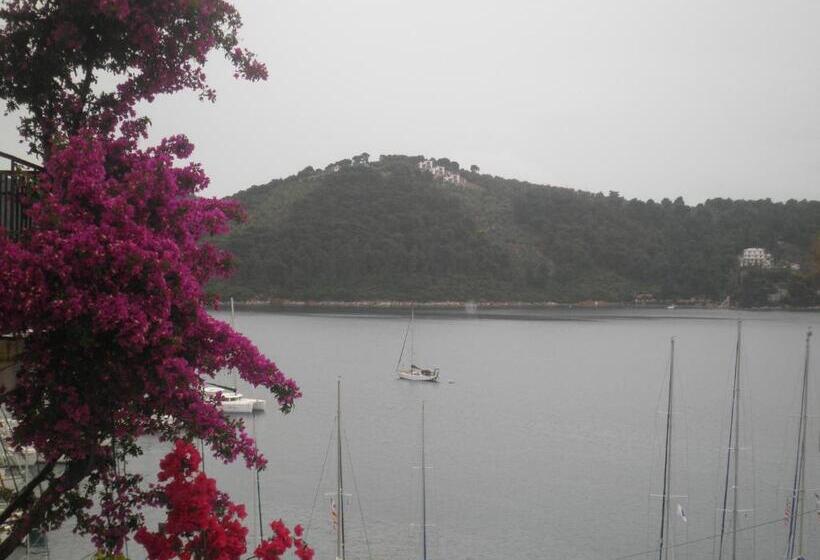 חדר סטנדרט נוף לים, Babis