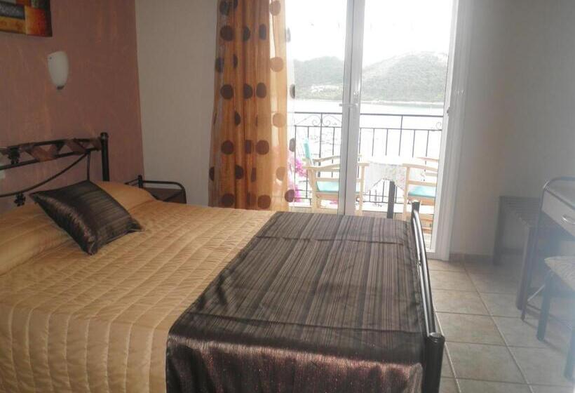 חדר סטנדרט נוף לים, Babis