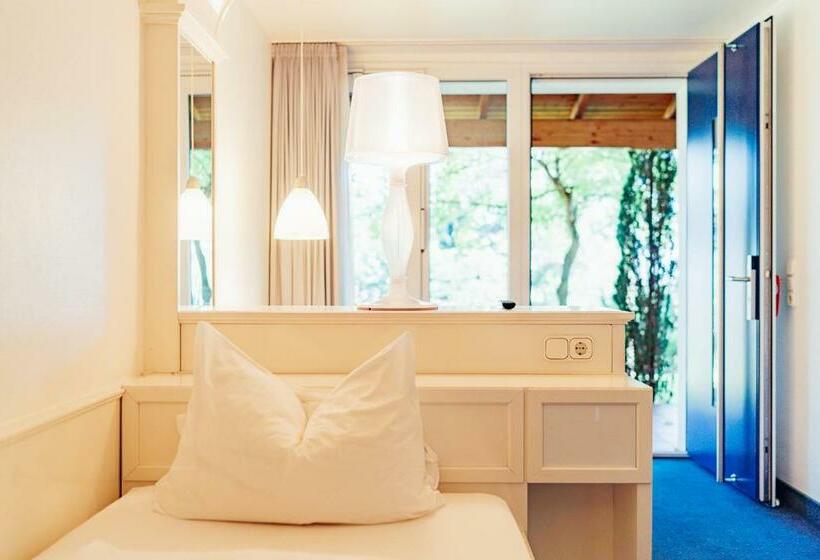 标准单人间, Benther Berg