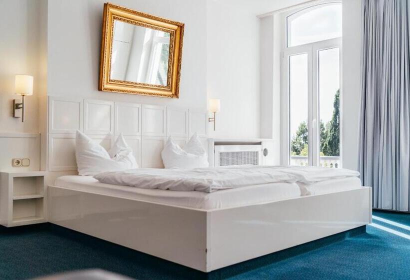 高级大房间, Benther Berg