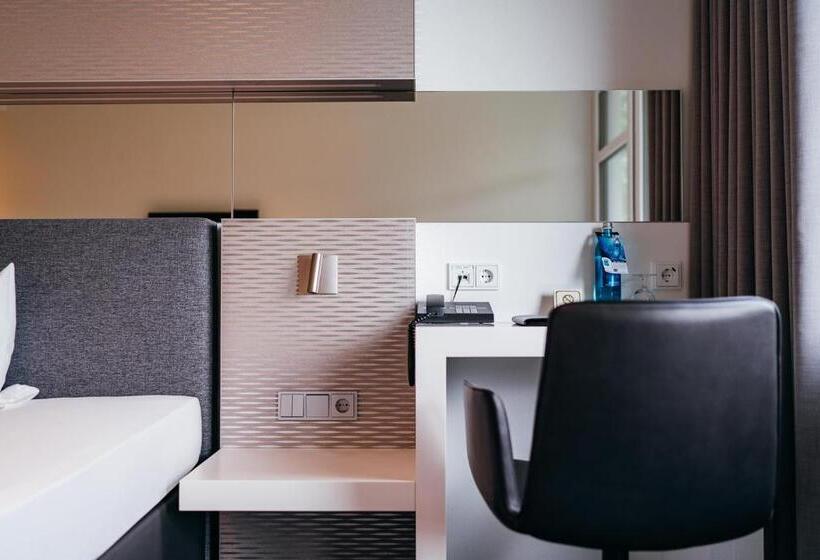 高级单人间, Benther Berg