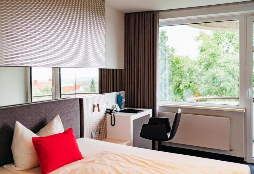 高级单人间, Benther Berg