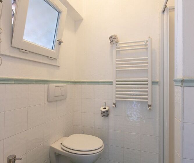 غرفة قياسية, Castello Monticello