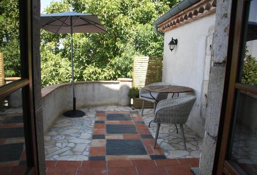 جناح جونيور مزوَّد بتراس, Cuq En Terrasses