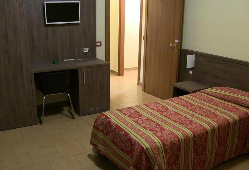 带2个卧室的公寓, Due Pini