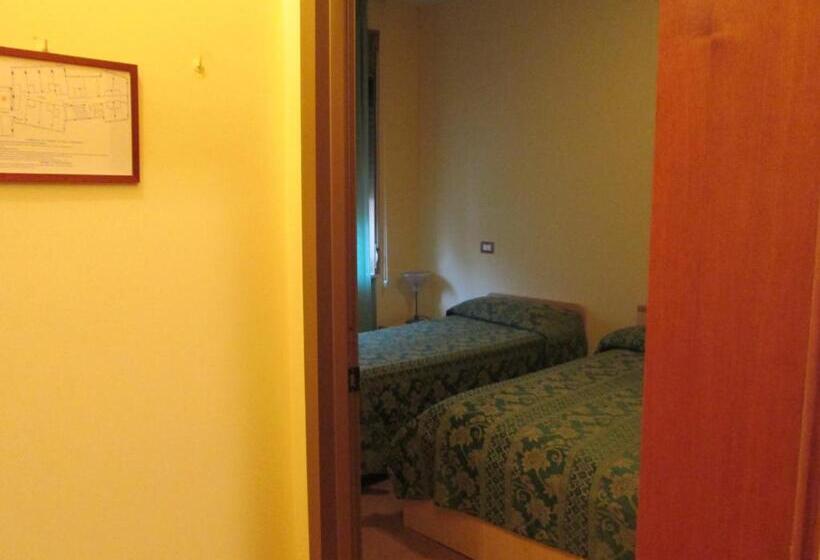 经济型三人房间, Due Pini