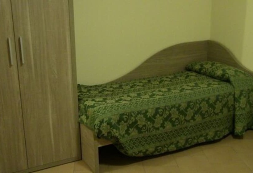 四人标准间, Due Pini