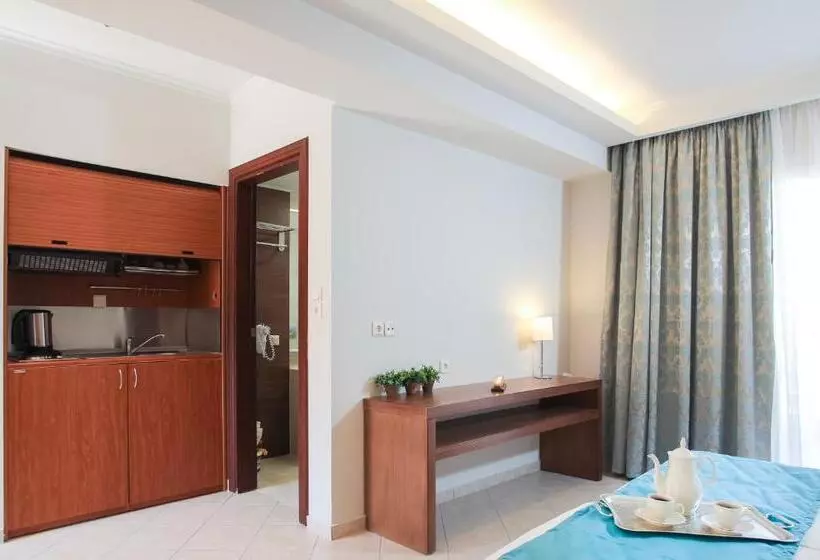 Appartement Familial, Electra