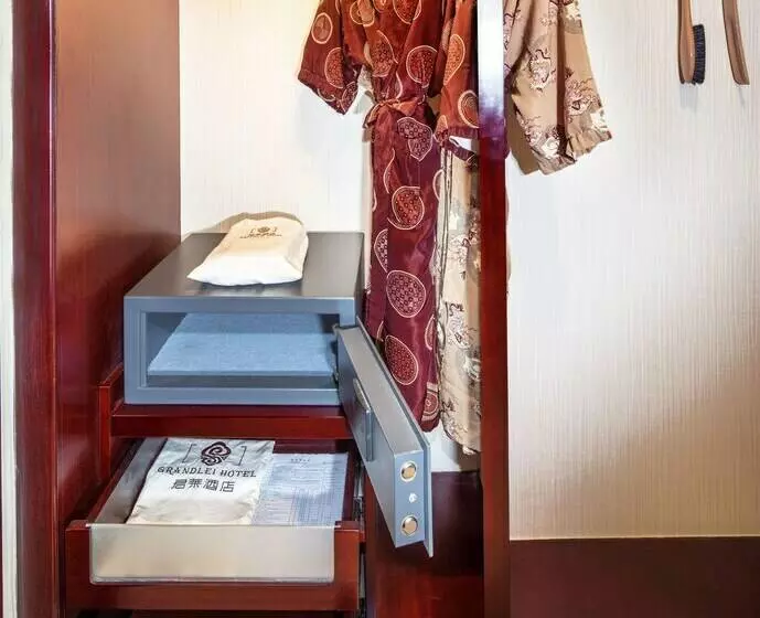 Bisneshuone, Foshan Grandlei