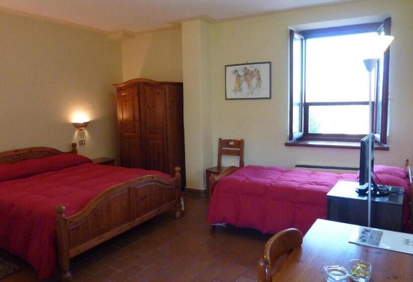 스탠다드 트리플 룸, La Rocca