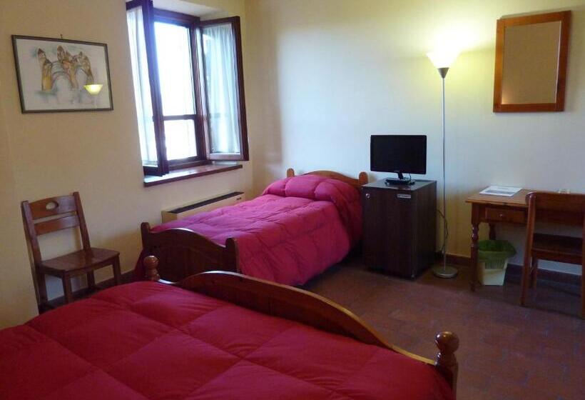 스탠다드 트리플 룸, La Rocca