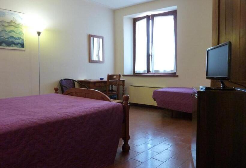 스탠다드 트리플 룸, La Rocca