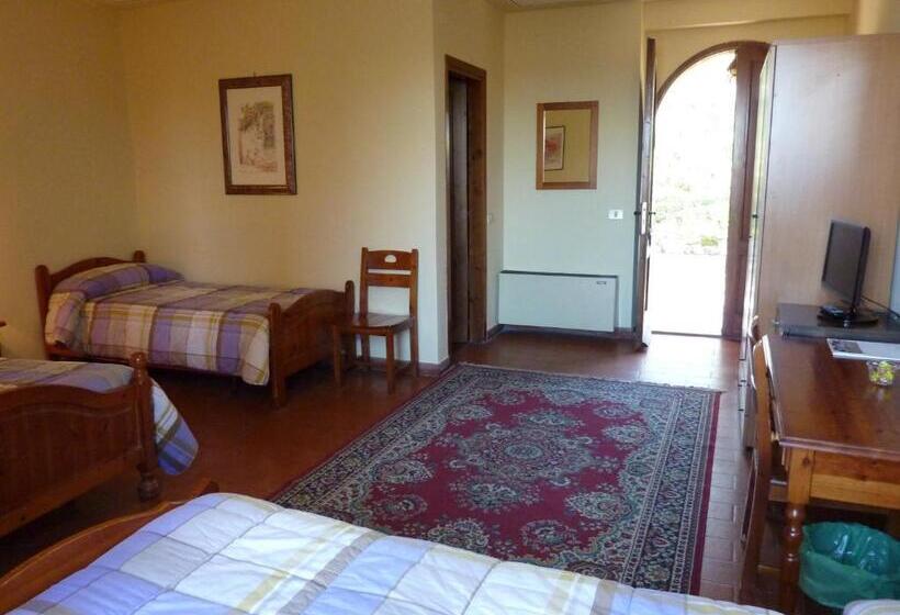 4인용 스탠다드 룸, La Rocca