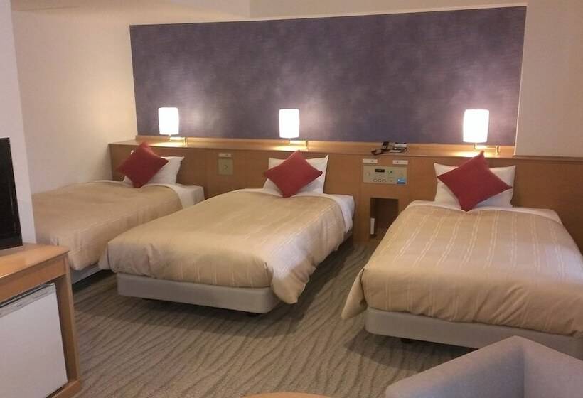 Номер Стандарт Трехместный, Nishitetsu Inn Fukuoka