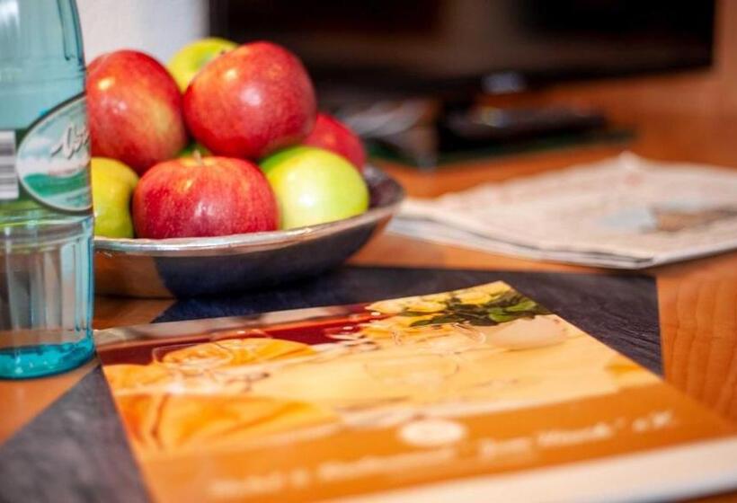 Номер Стандарт Индивидуальный, & Restaurant Zum Hirsch