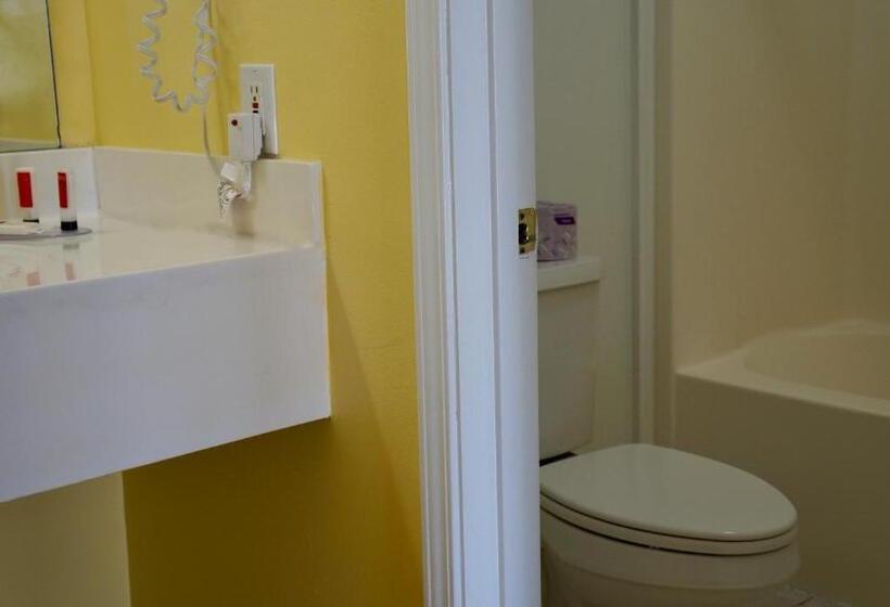 חדר סטנדרט שתי מיטות זוגיות, American Inn Of Kinder