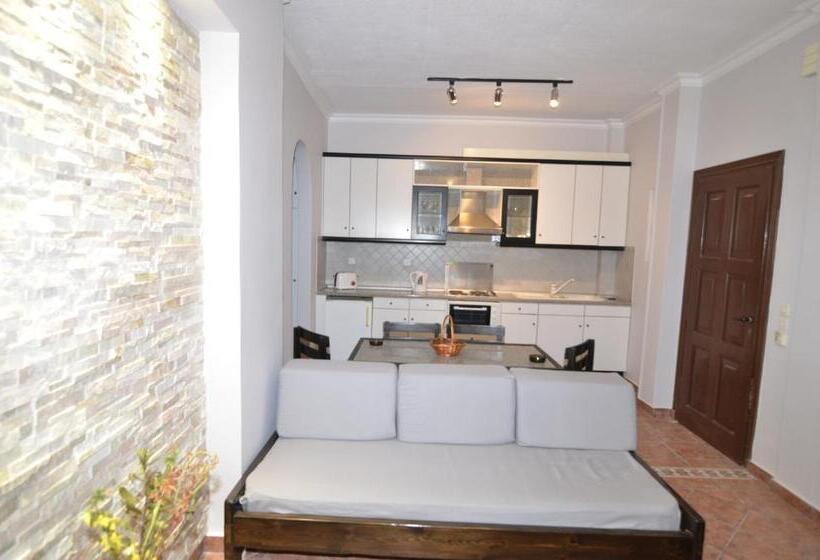 Апартаменты 1 Спальня с Видом, Penelope Apartment