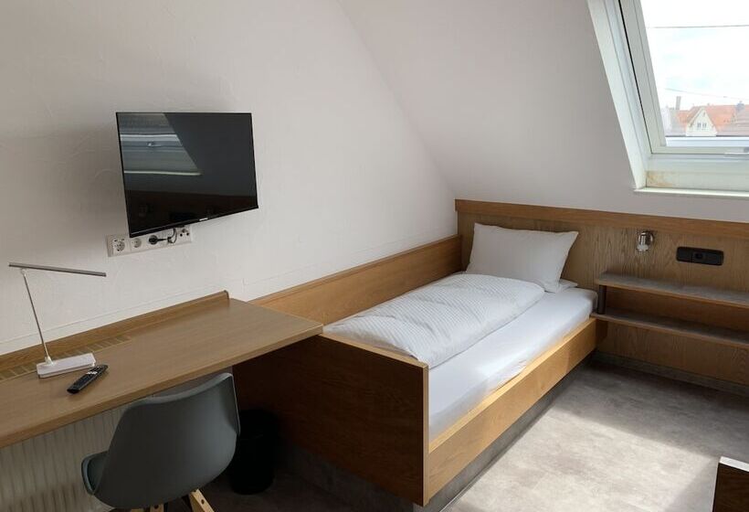 이코노미 룸, Gasthof Hotel Adler Inneringen