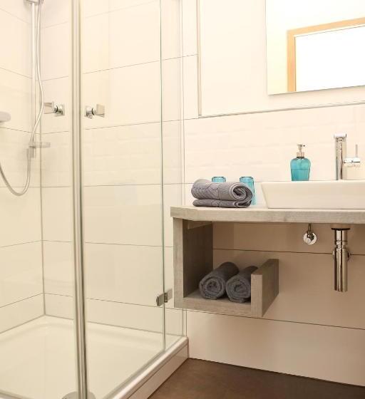 스탠다드 룸 킹사이즈 침대, Gasthof Hotel Adler Inneringen