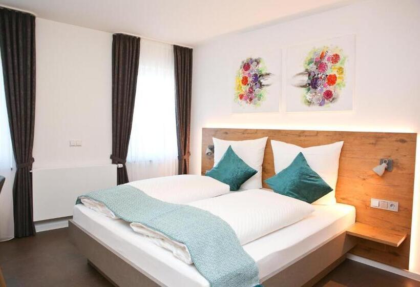 스탠다드 룸 킹사이즈 침대, Gasthof Hotel Adler Inneringen