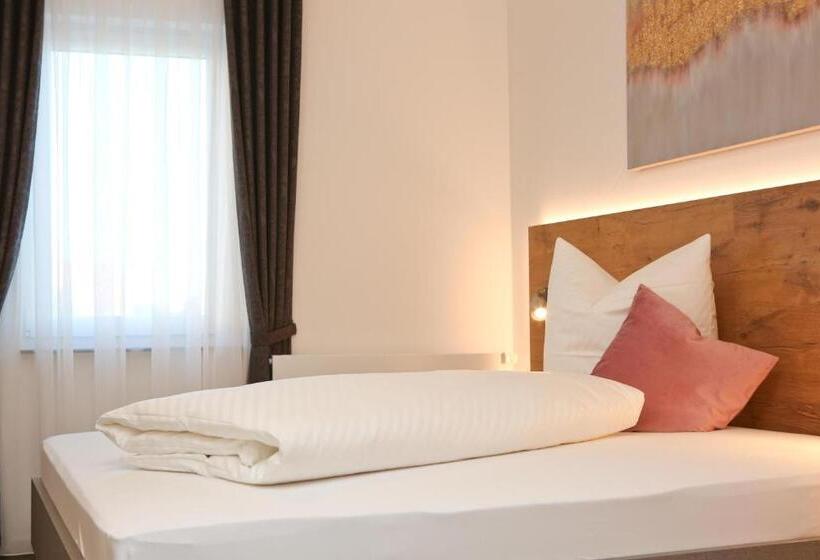 스탠다드 룸 킹사이즈 침대, Gasthof Hotel Adler Inneringen