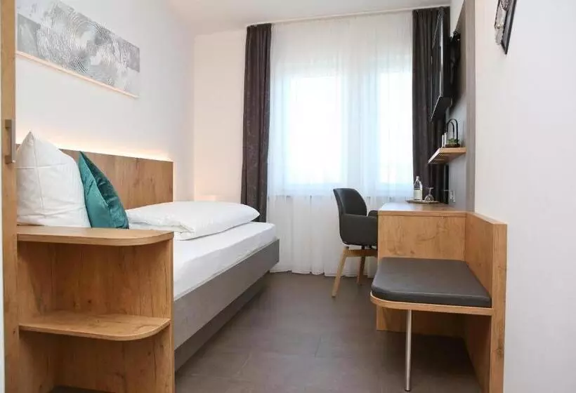 スーペリアシングルルーム, Gasthof Hotel Adler Inneringen