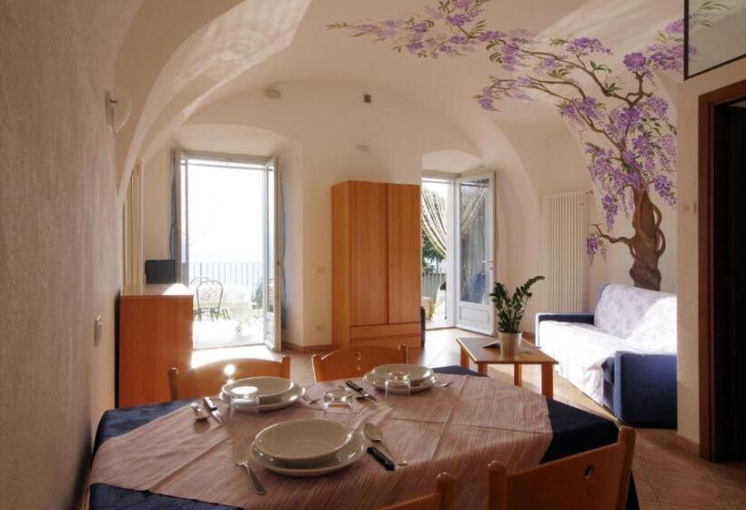 Standard studio with lake view, Residence Celeste