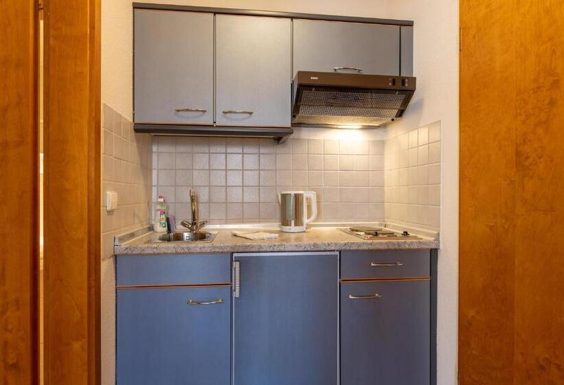 单人经济间, Residenz Royal