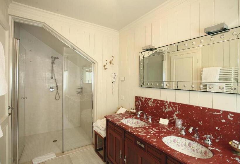 جناح جونيور, Villa Foscarini Cornaro