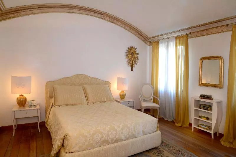 スイート, Villa Foscarini Cornaro