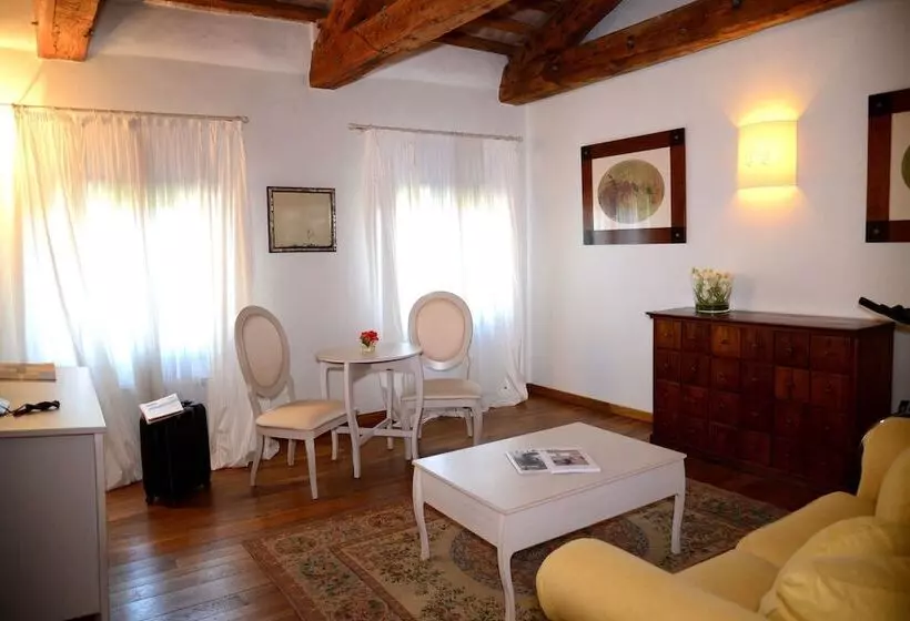 スイート, Villa Foscarini Cornaro