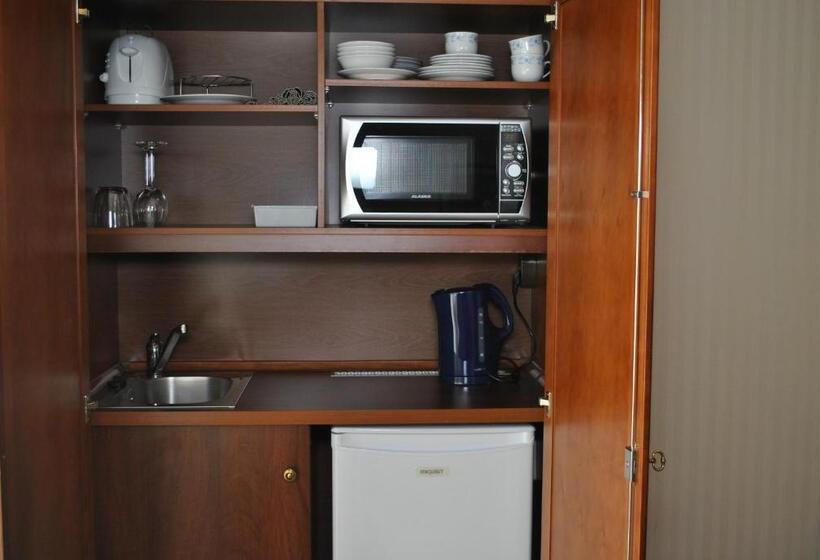 标准工作室, Waldhotel Rheinbach
