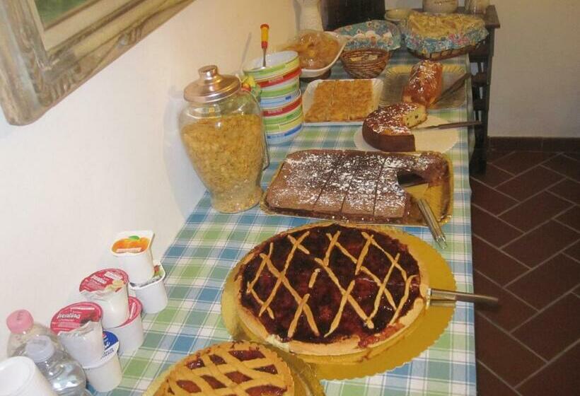 Номер Стандарт, Santa Croce