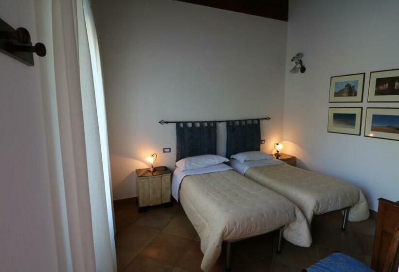 Номер Стандарт, Santa Croce