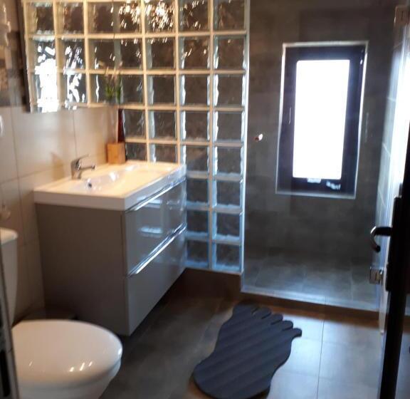 اتاق لوکس, Casa Mea