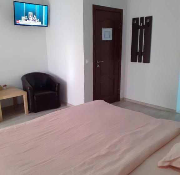 اتاق استاندارد سه تخته با بالکن, Casa Mea