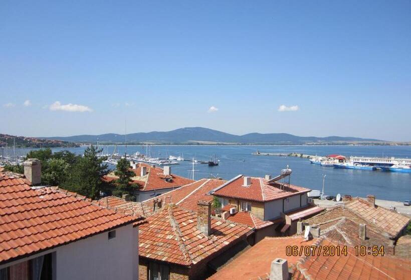 Номер Deluxe Вид на Море с Балконом, Guesthouse Olimp