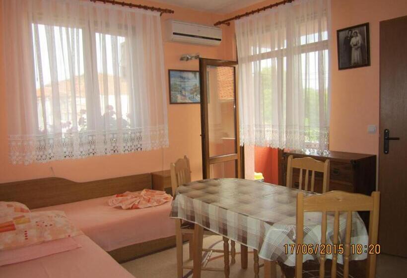 Апартаменты 2 Спальни, Guesthouse Olimp