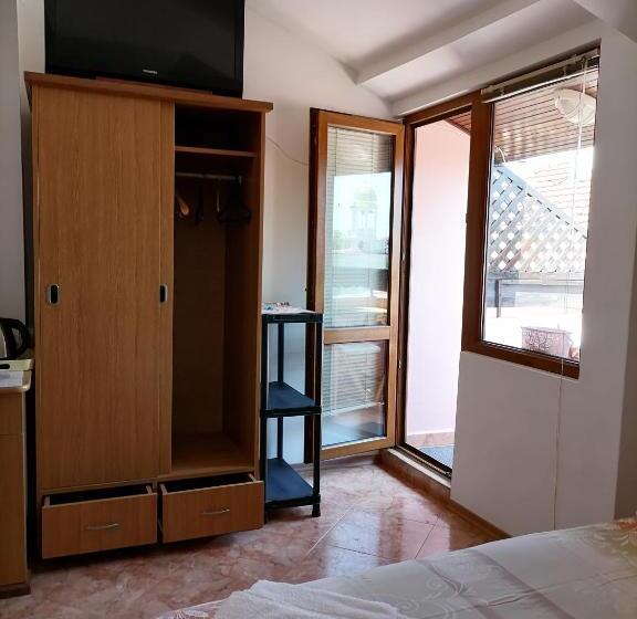 Номер Стандарт Вид на Море с Балконом, Guesthouse Olimp