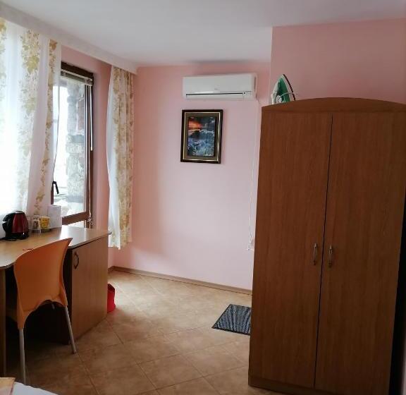 Номер Стандарт Вид на Море, Guesthouse Olimp