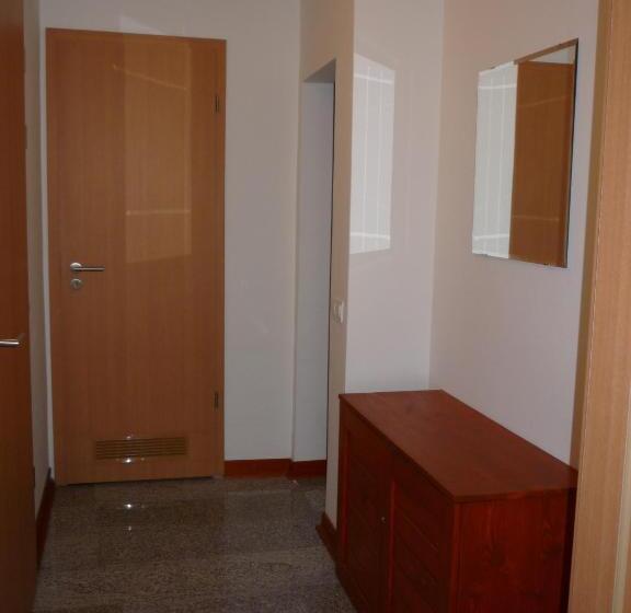 غرفة قياسية رباعية, Mórafészek Vendégház